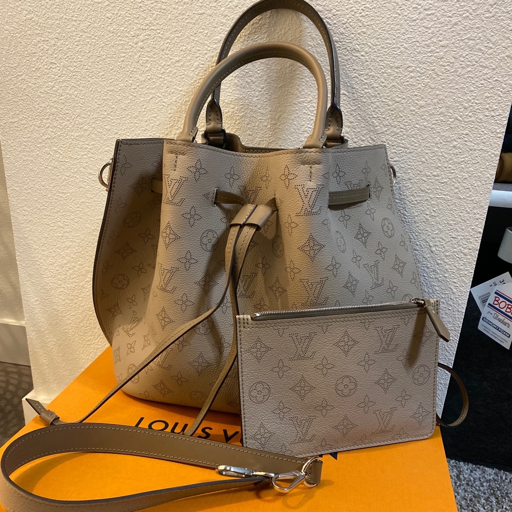 Louis Vuitton Girolata bag